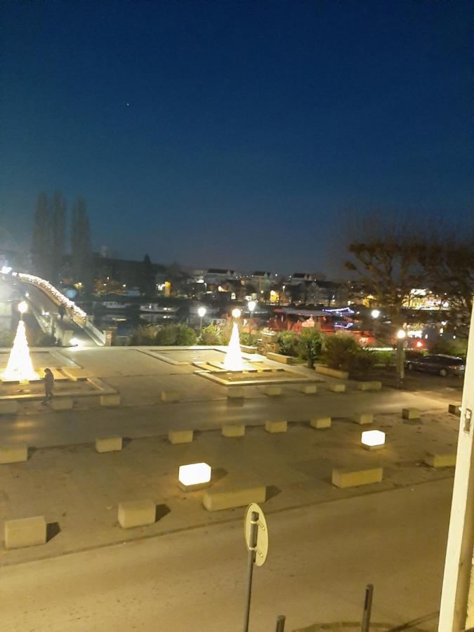 Et Au Pied Coule Une Riviere, Situation Et Vue Ideales Auxerre Εξωτερικό φωτογραφία